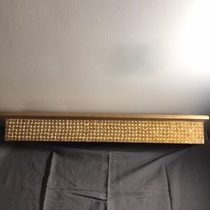 Gold declarative shelf